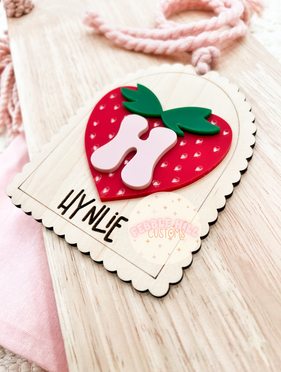 Scallop Strawberry Heart Tag