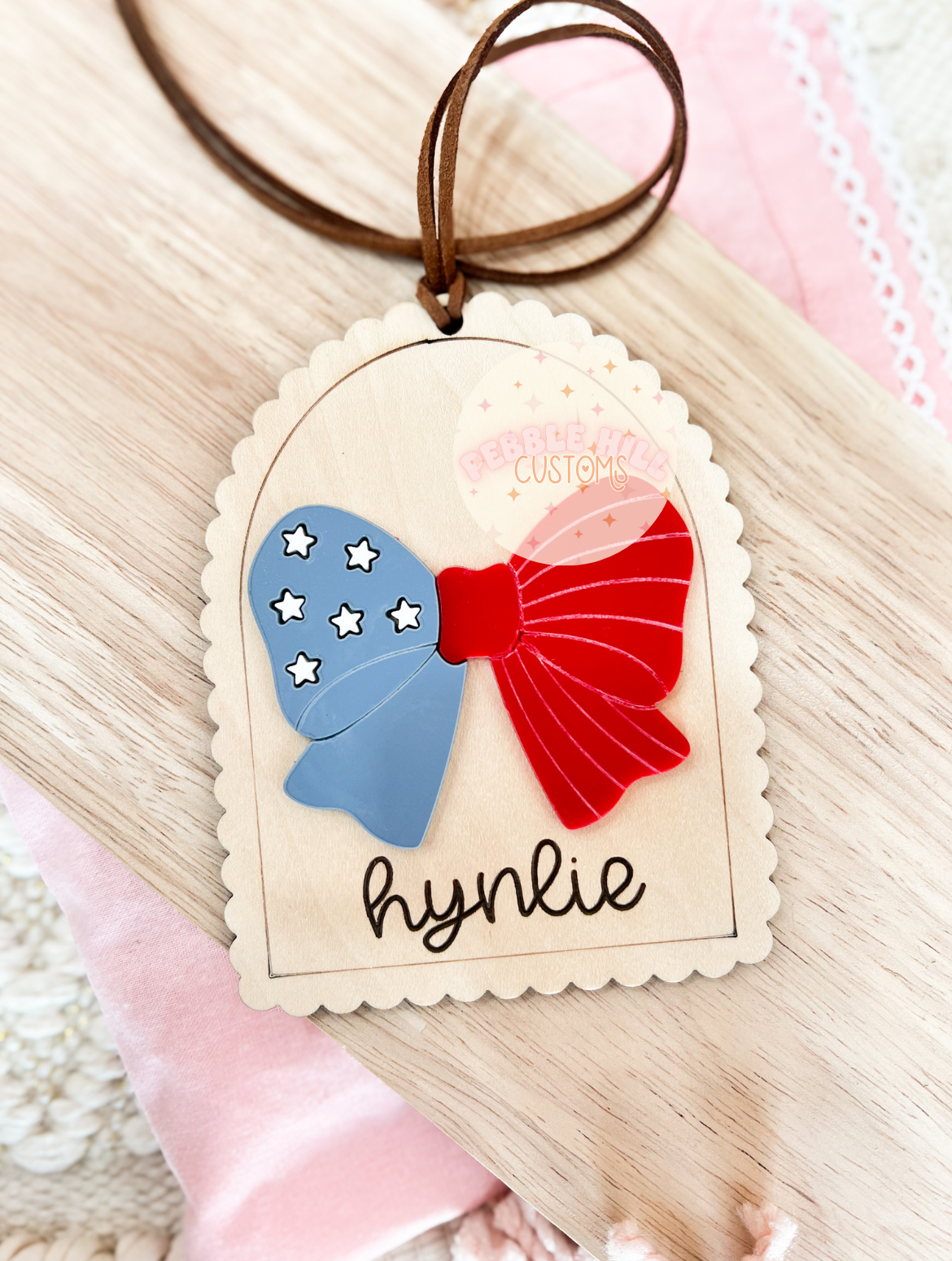 Scallop Arch Patriotic Bow Tag