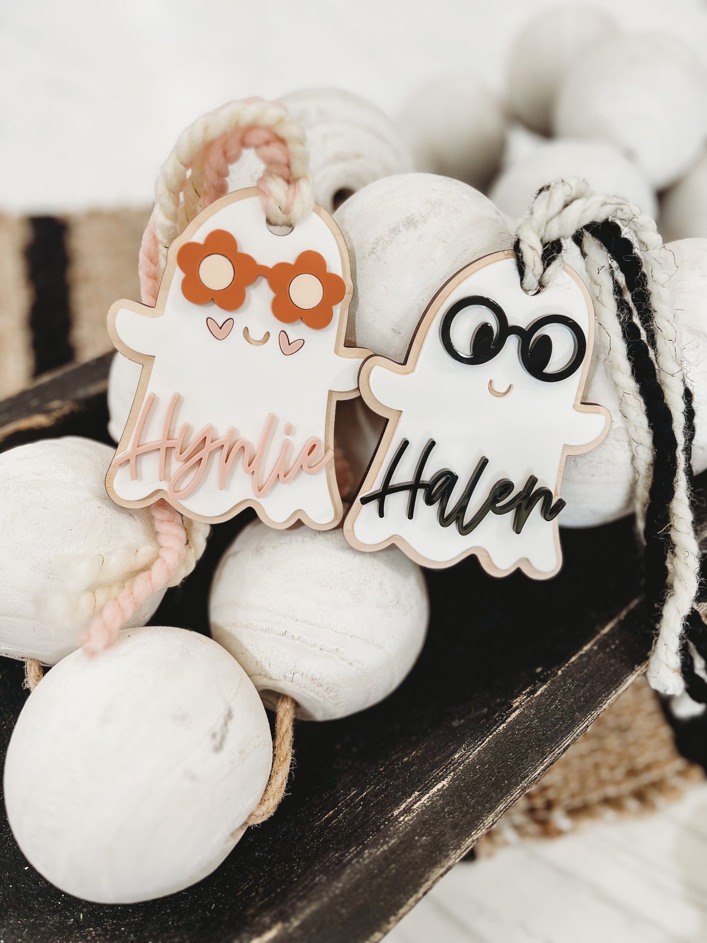 Retro Ghost Tag