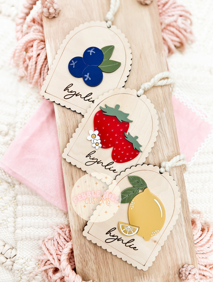 Fruit Scallop Arch Name Tags