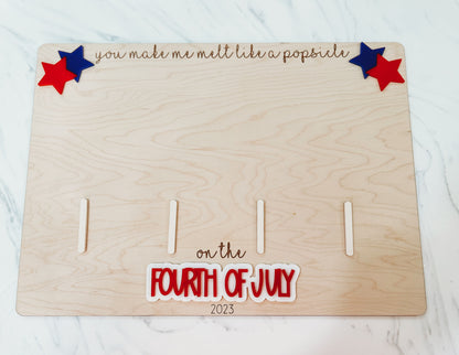 Fourth of July Footprint Sign